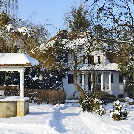 Holiday Dwór Oficyna Casa de Férias